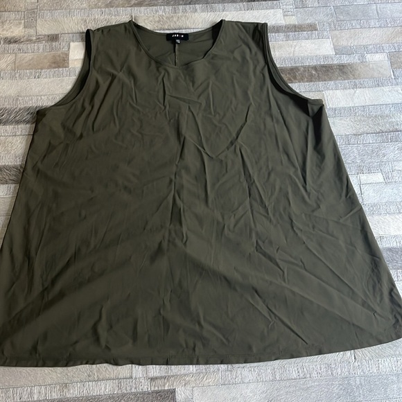 Ms. Diva Plus Olive Green Pants & Top - Picture 2 of 6